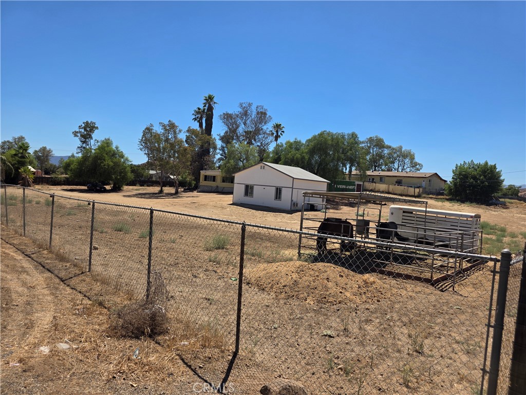 main property photo 8