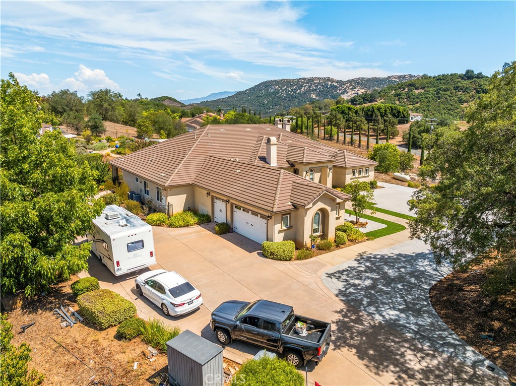 main property photo 74