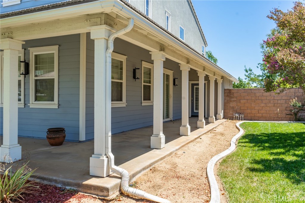 main property photo 9
