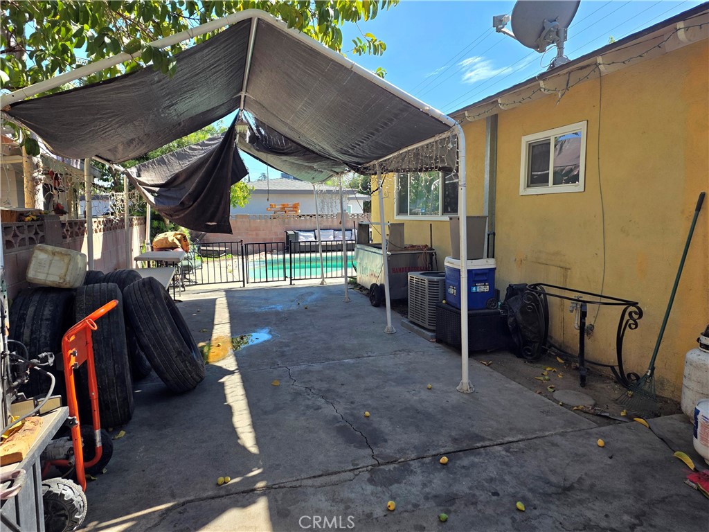 main property photo 19