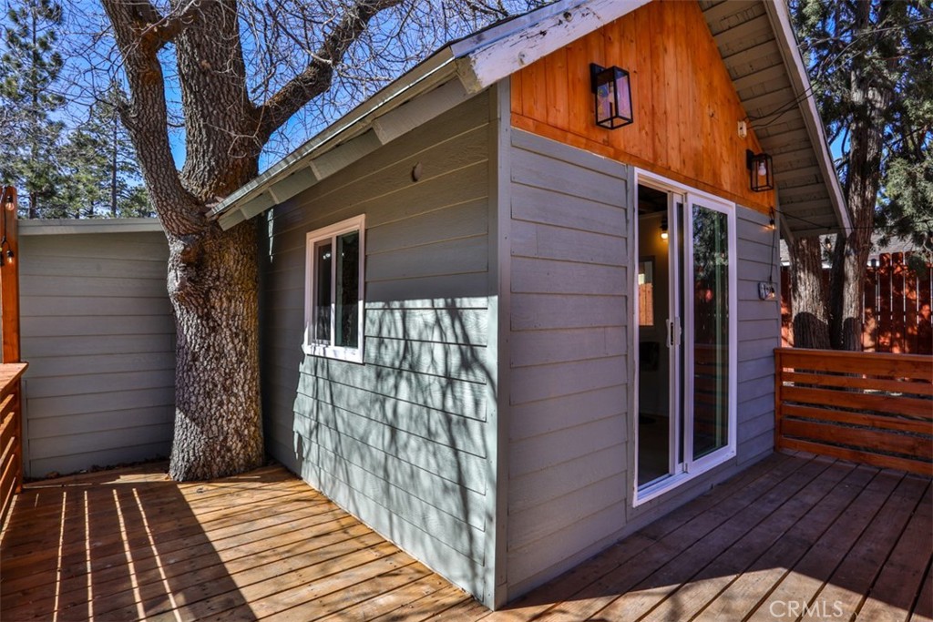 main property photo 25