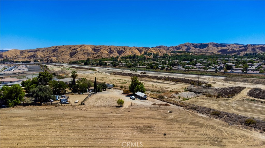 main property photo 6