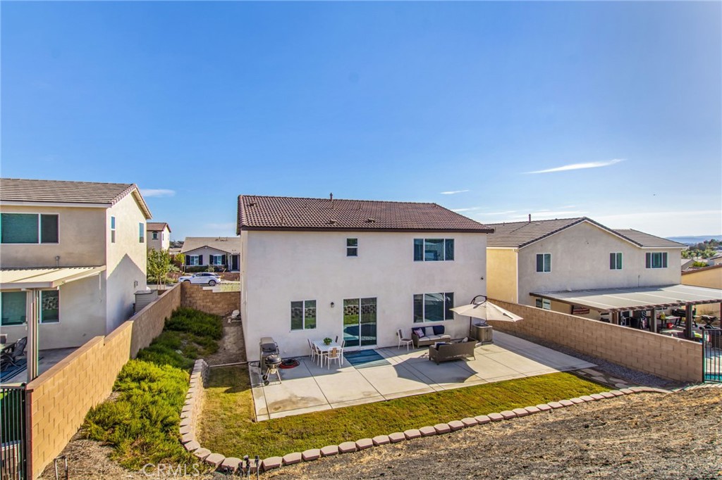 main property photo 36