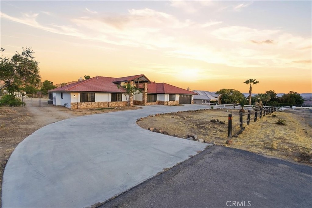 main property photo 4