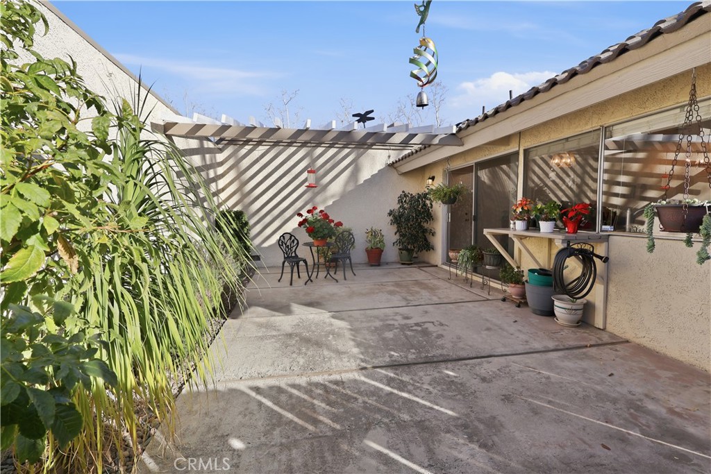 main property photo 22