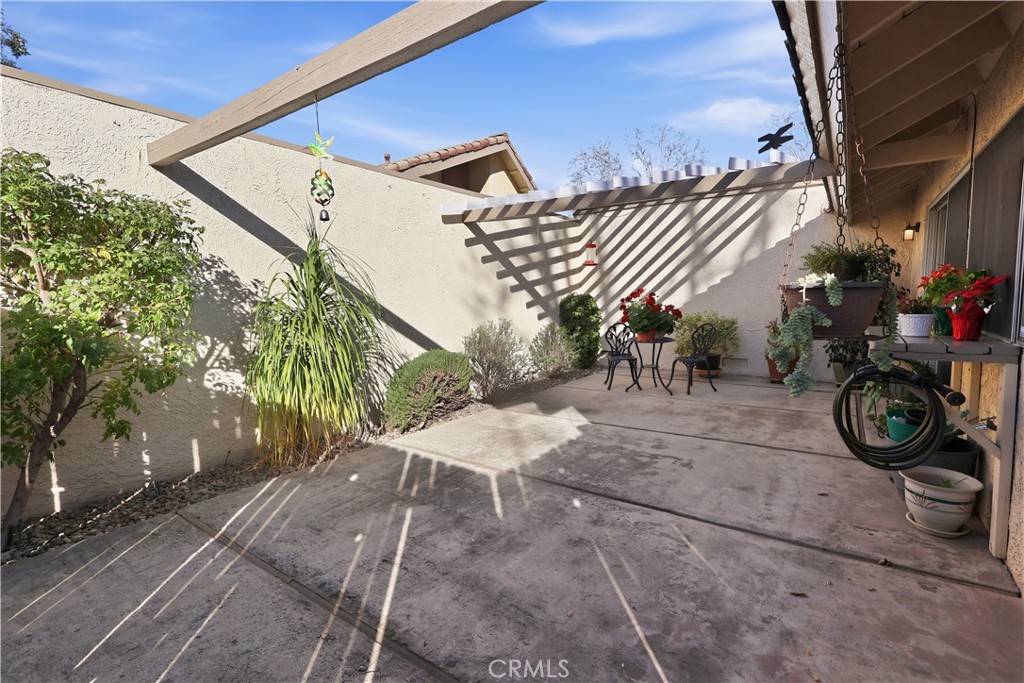 main property photo 23