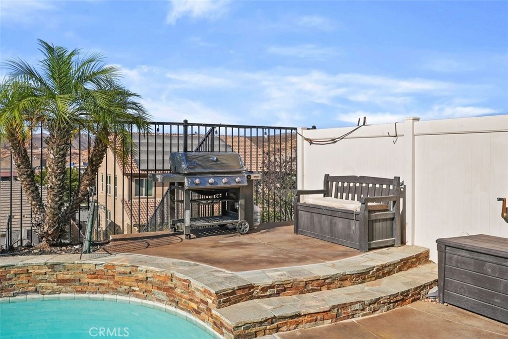 main property photo 51