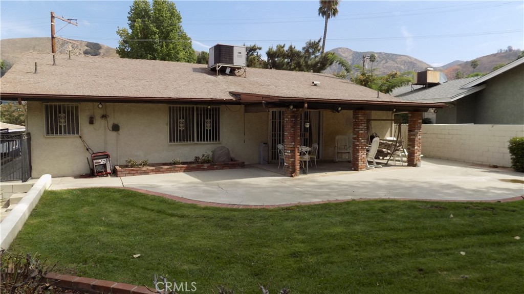 main property photo 28