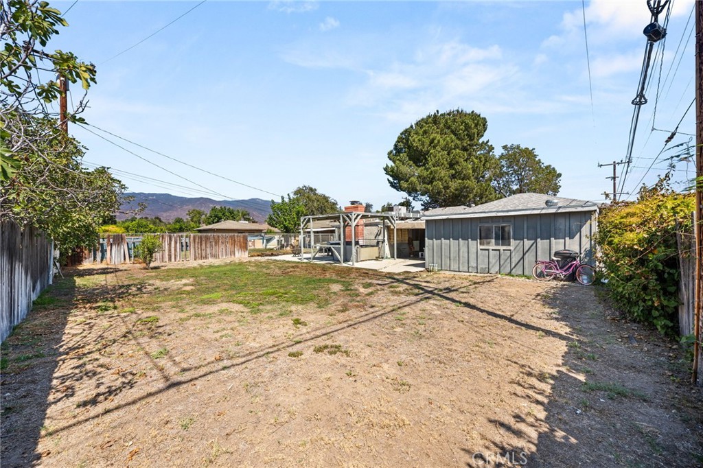 main property photo 28