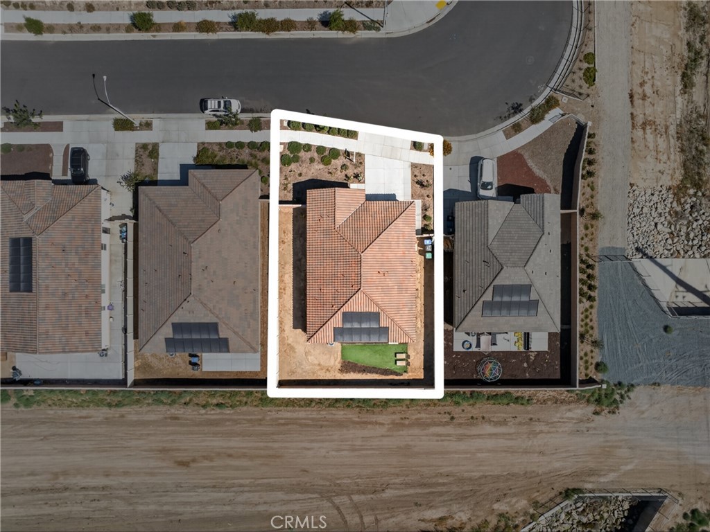 main property photo 18