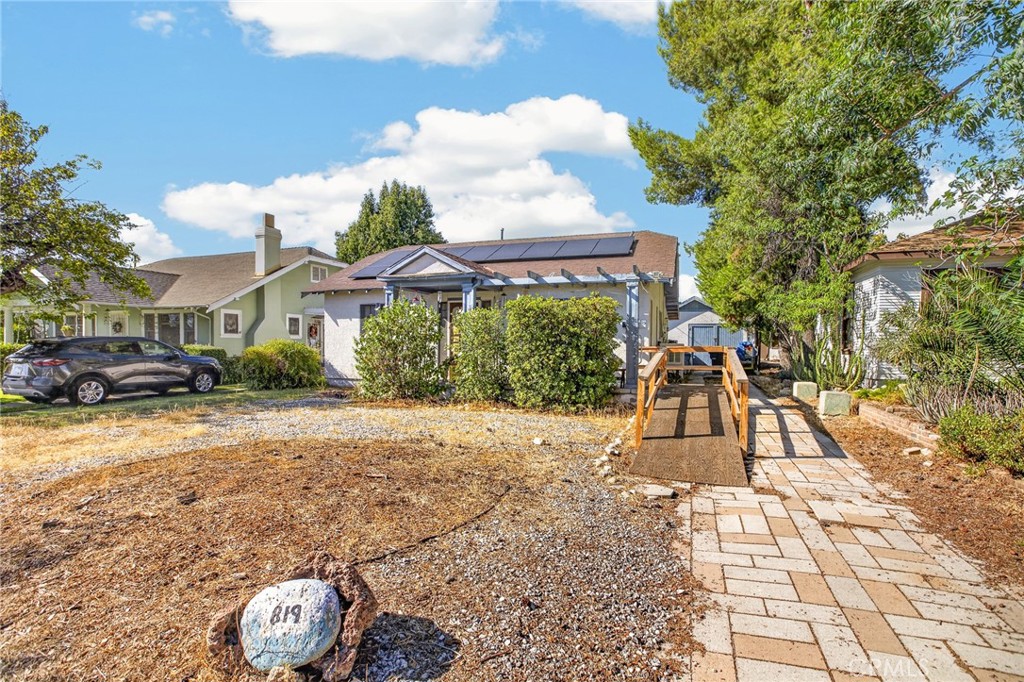 main property photo 10
