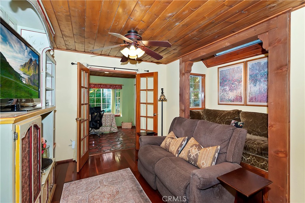main property photo 7