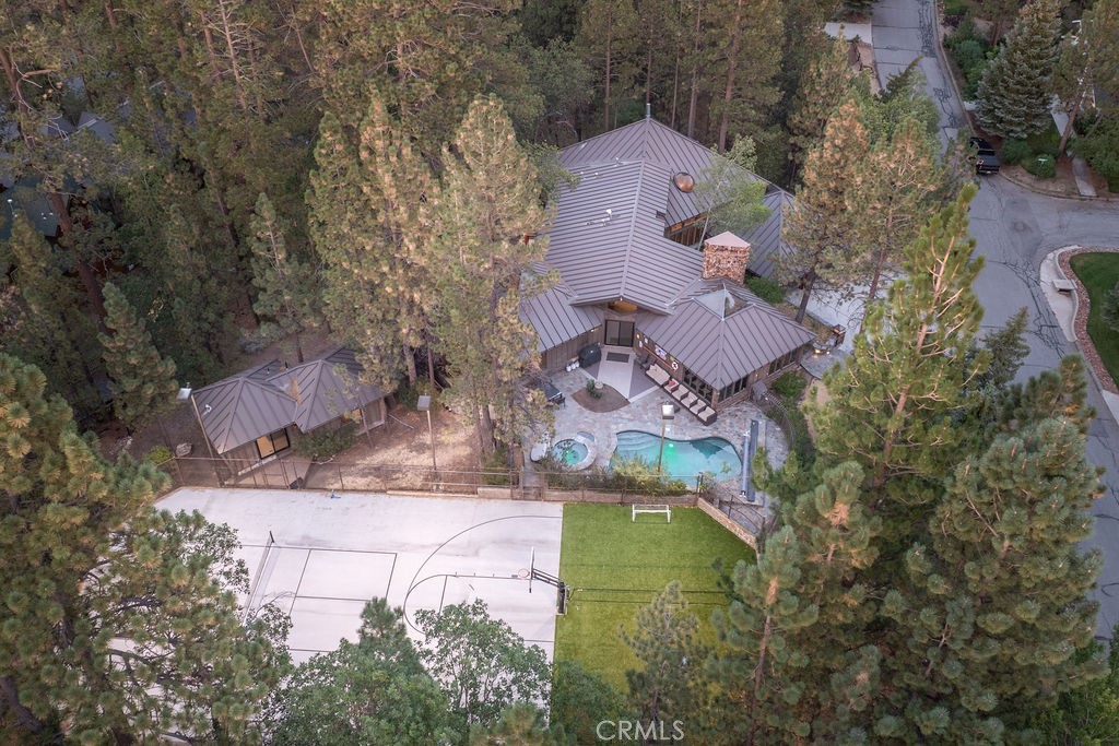 main property photo 16