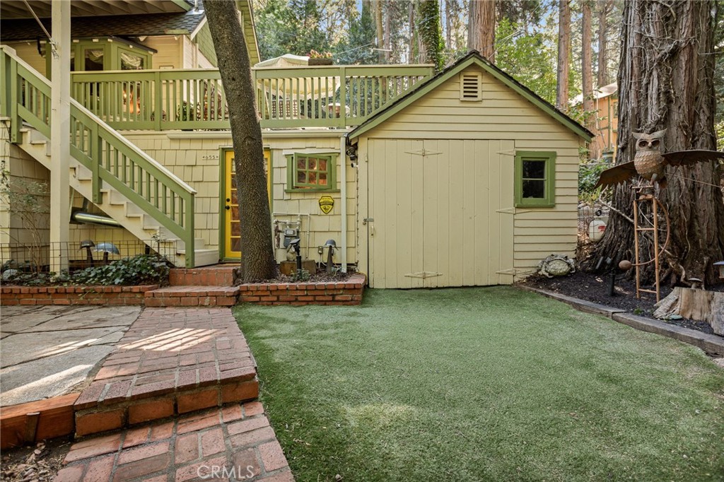 main property photo 29