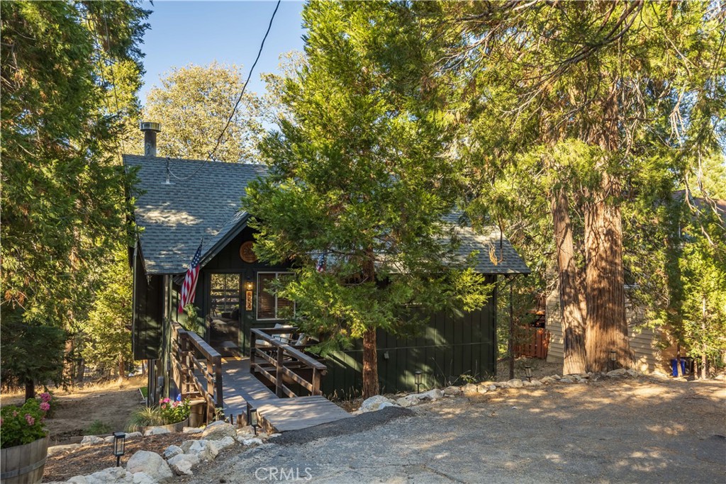 main property photo 40
