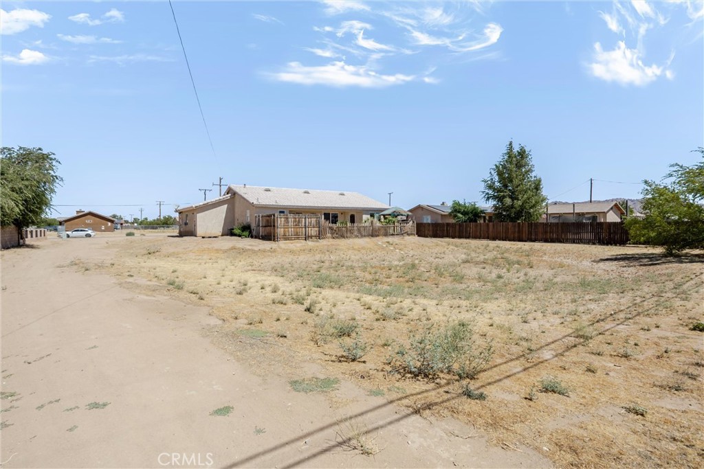 main property photo 29