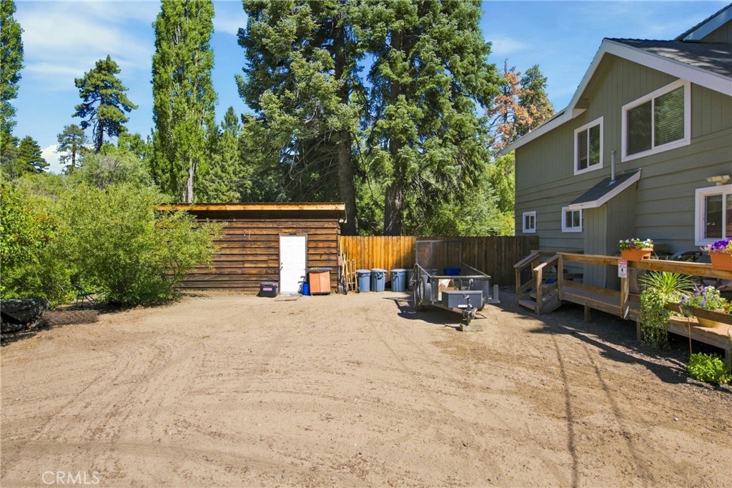main property photo 30