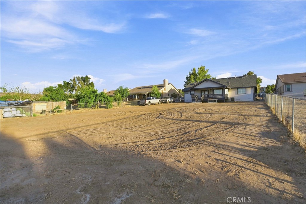 main property photo 34