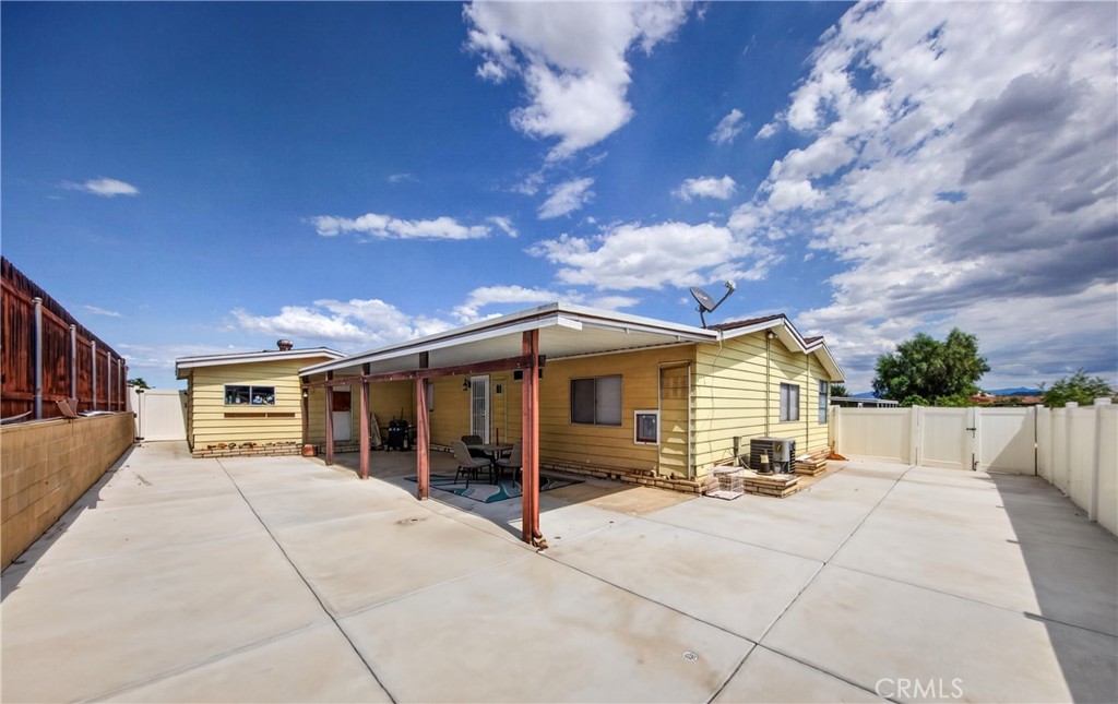 main property photo 20