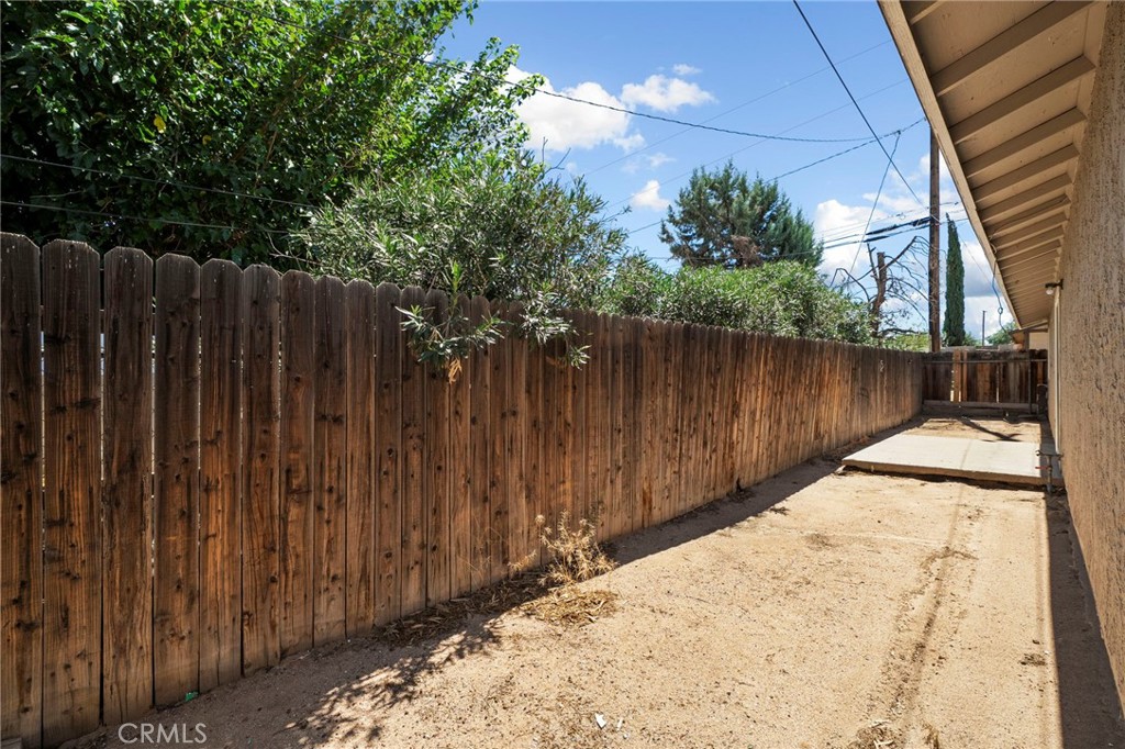 main property photo 20