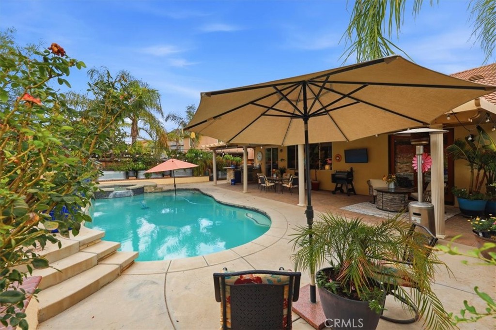 main property photo 43