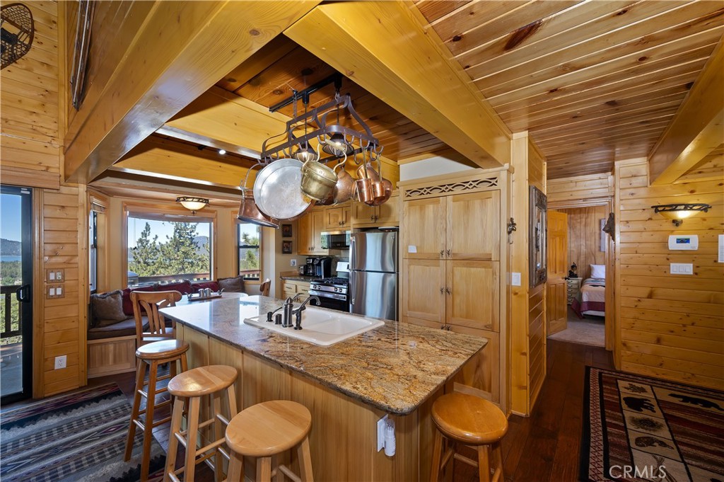 main property photo 18