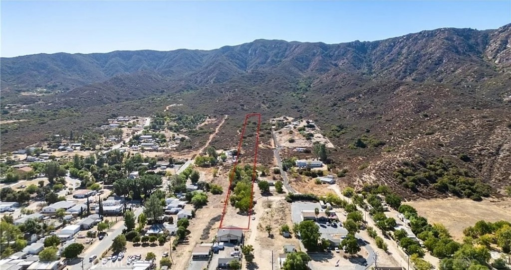 main property photo 9