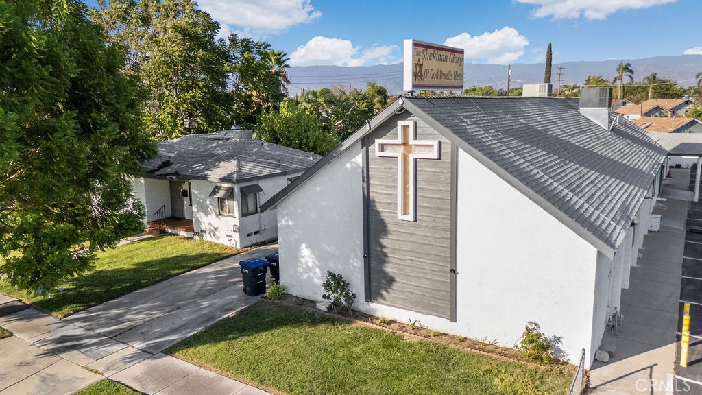 main property photo 59