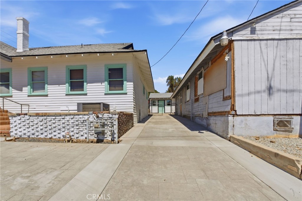 main property photo 42