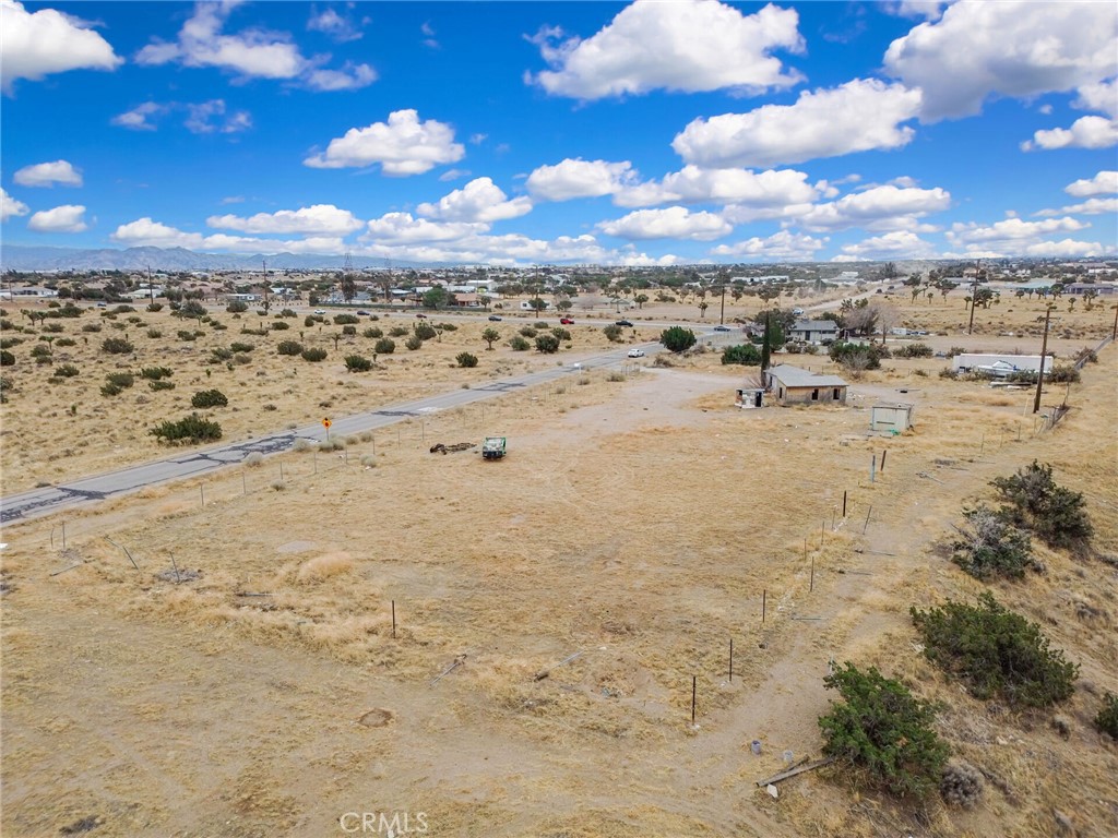 main property photo 11
