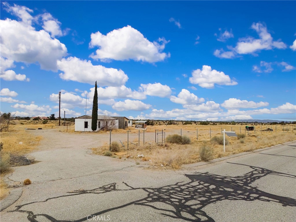 main property photo 27