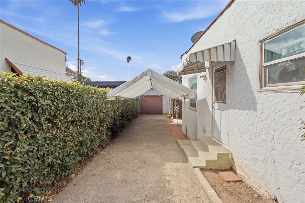 main property photo 47