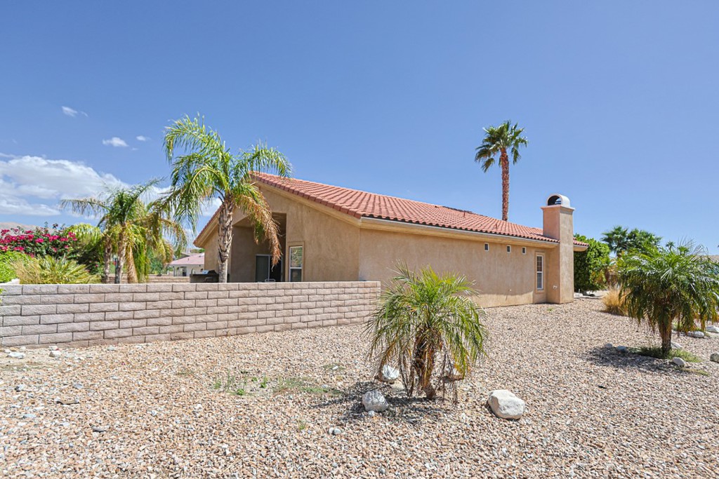 main property photo 6