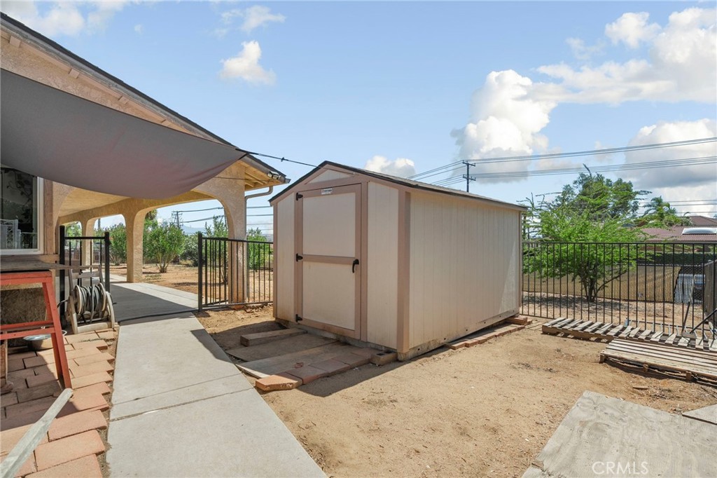 main property photo 45