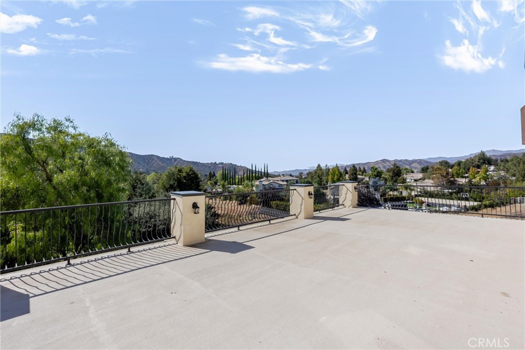 main property photo 50