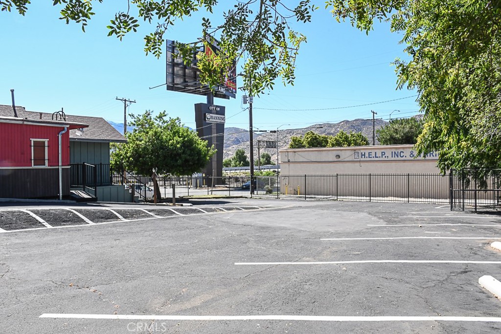 main property photo 7