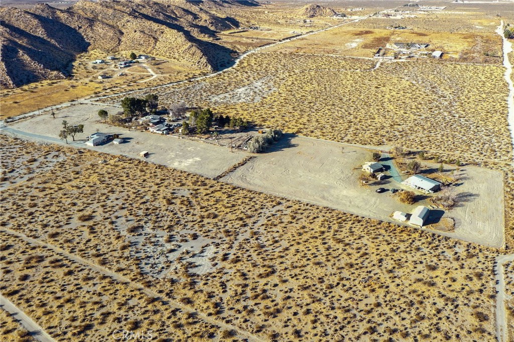 main property photo 16