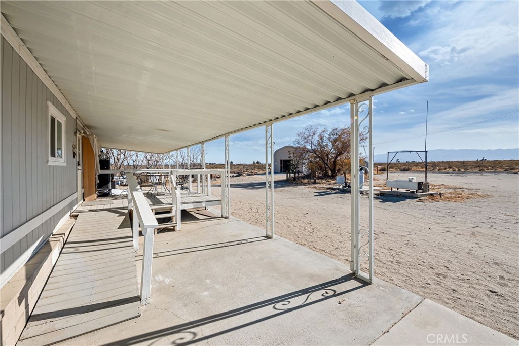 main property photo 23