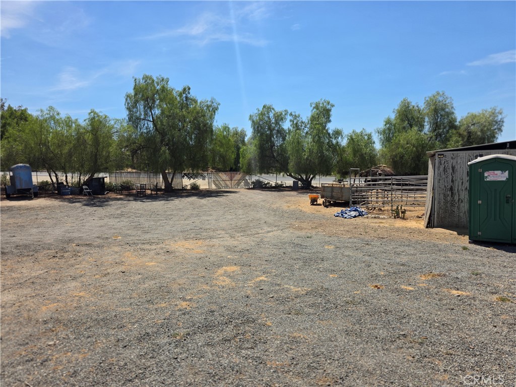 main property photo 29