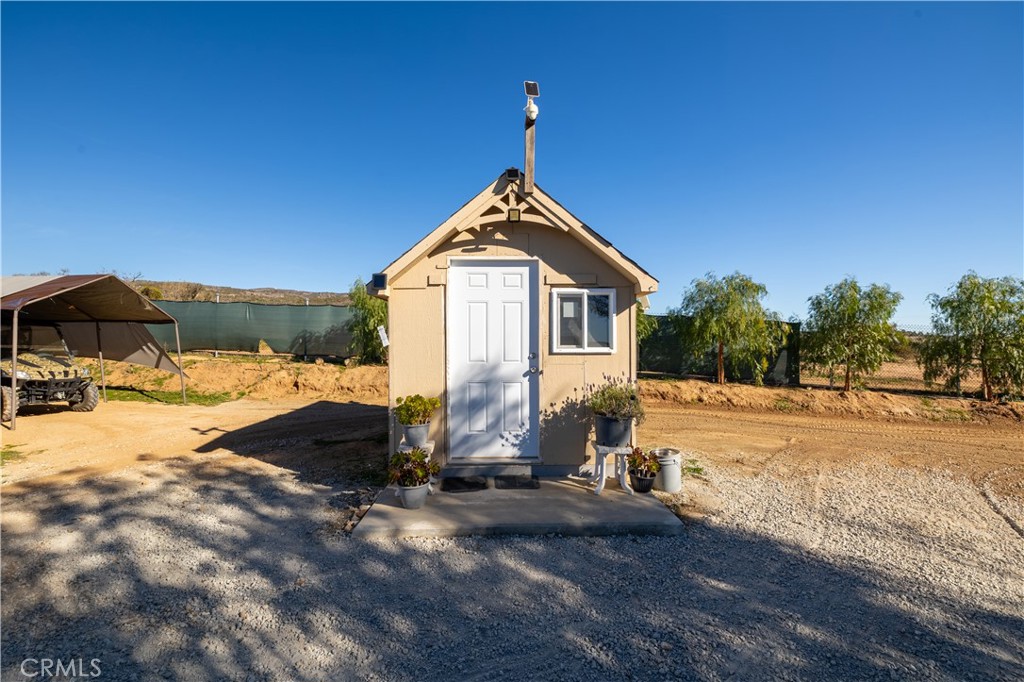 main property photo 25
