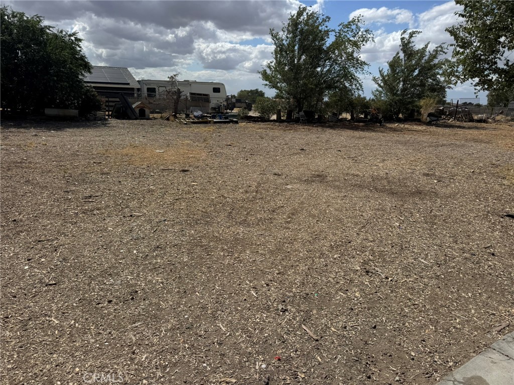 main property photo 17