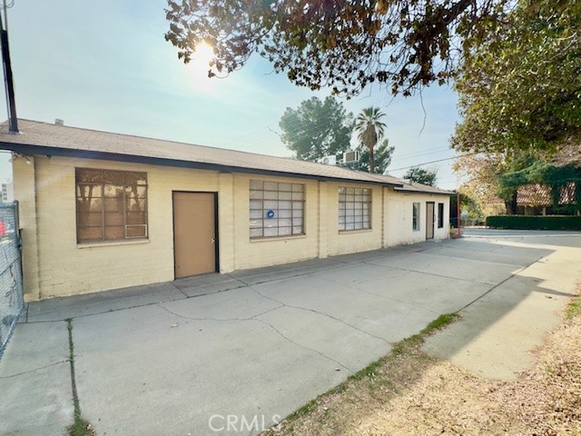 main property photo 17