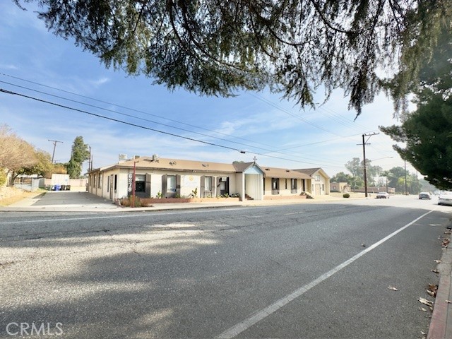 main property photo 18
