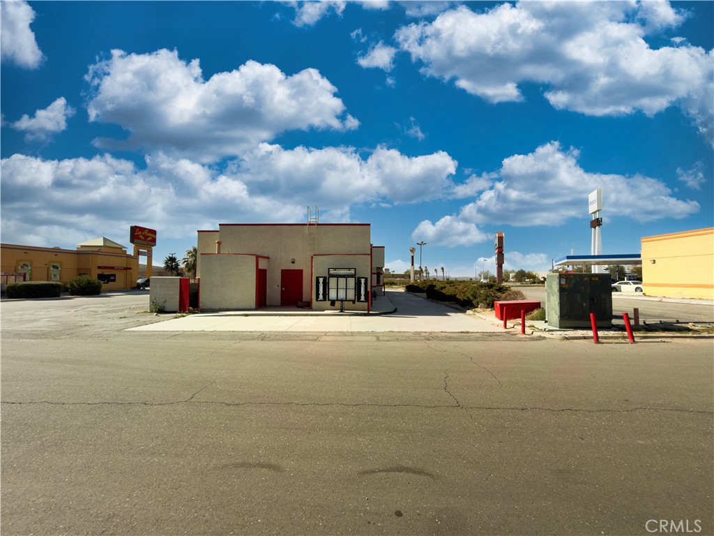 main property photo 12