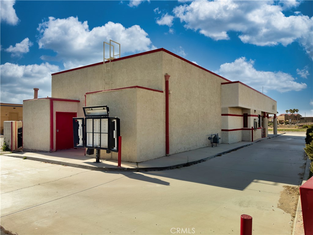 main property photo 15