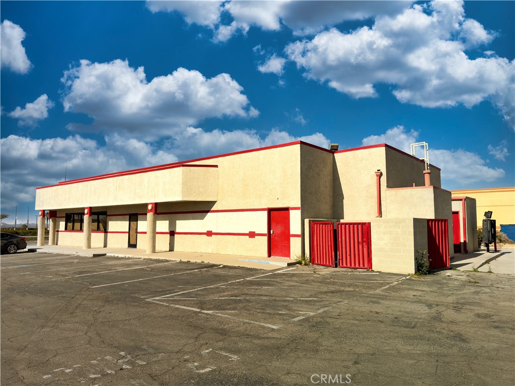 main property photo 18
