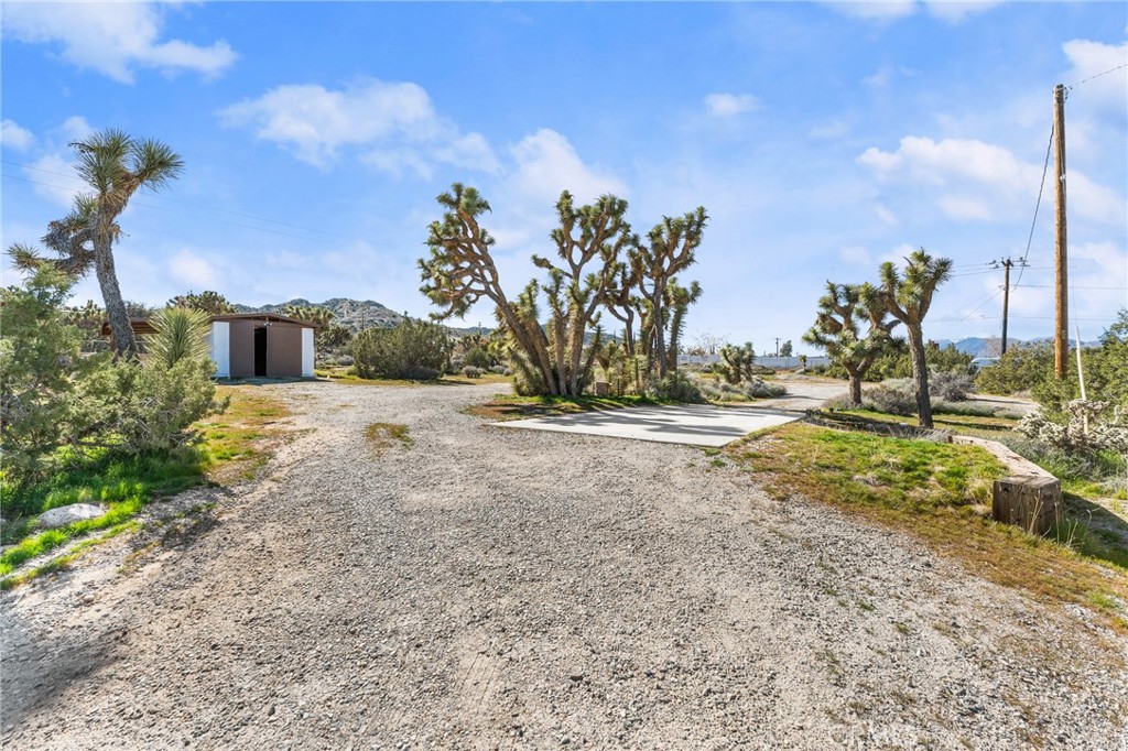 main property photo 28