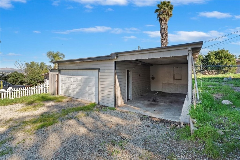 main property photo 43