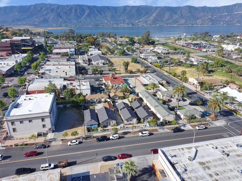 main property photo 19