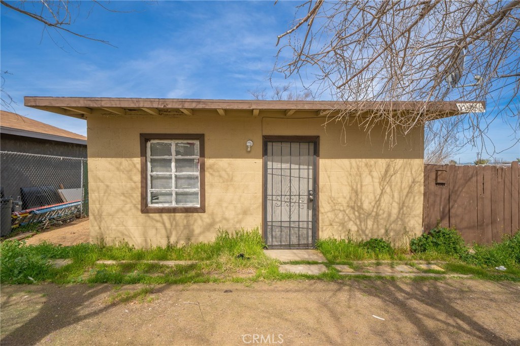 main property photo 19